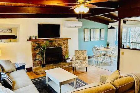 Blue Door Cottage 12 Miles To Yosemite Bbq Oakhurst Exteriér fotografie
