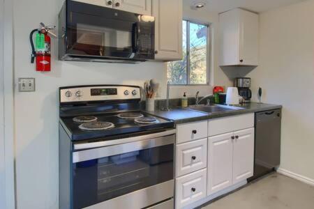 Blue Door Cottage 12 Miles To Yosemite Bbq Oakhurst Exteriér fotografie